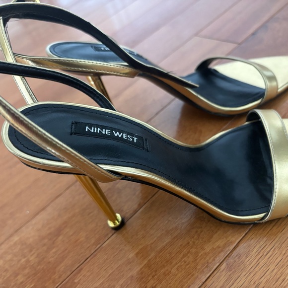 Gold Nine West Heels - Picture 2 of 5